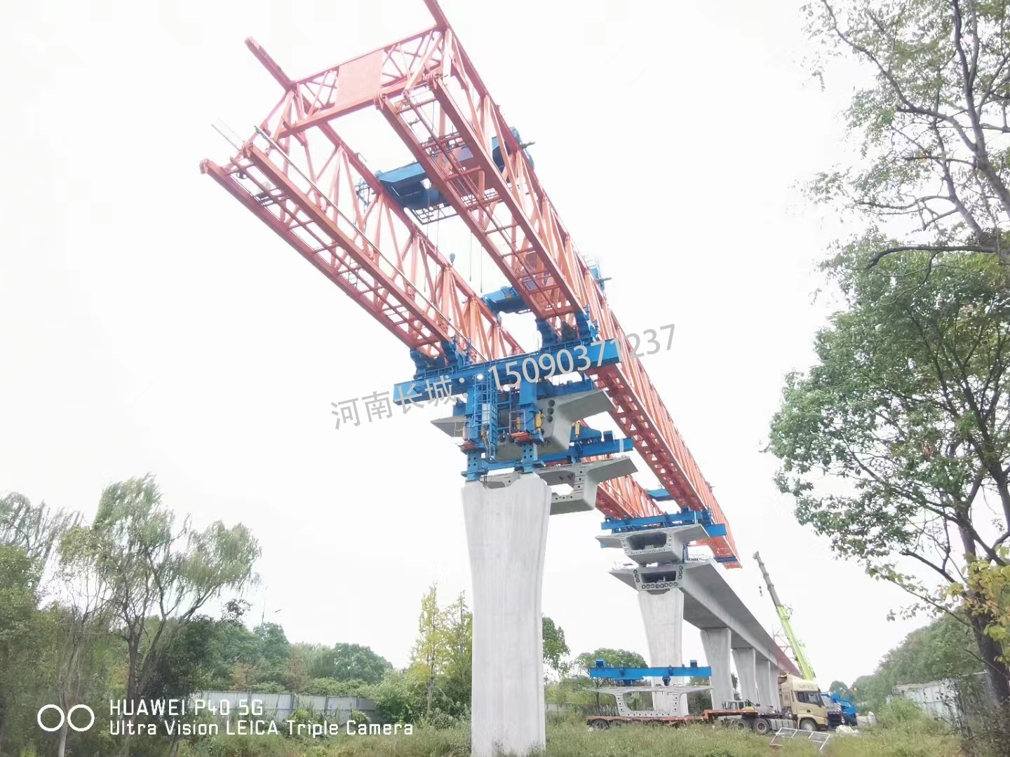 珠海32-900噸節段拼分段張拉架橋機