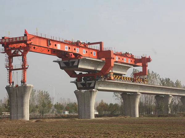 懷化900噸高鐵架橋機