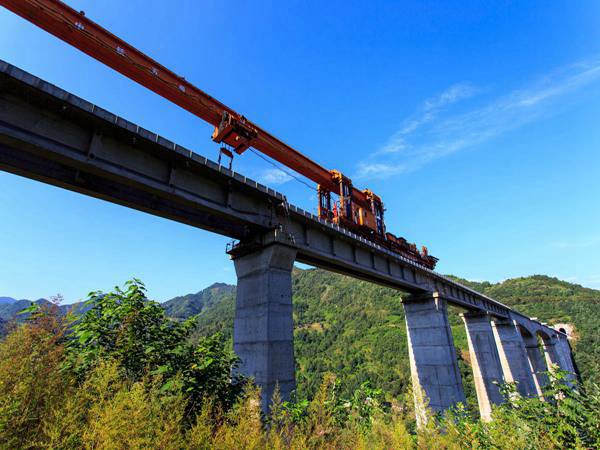 江蘇架橋機700T