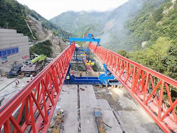 貴陽450T架橋機